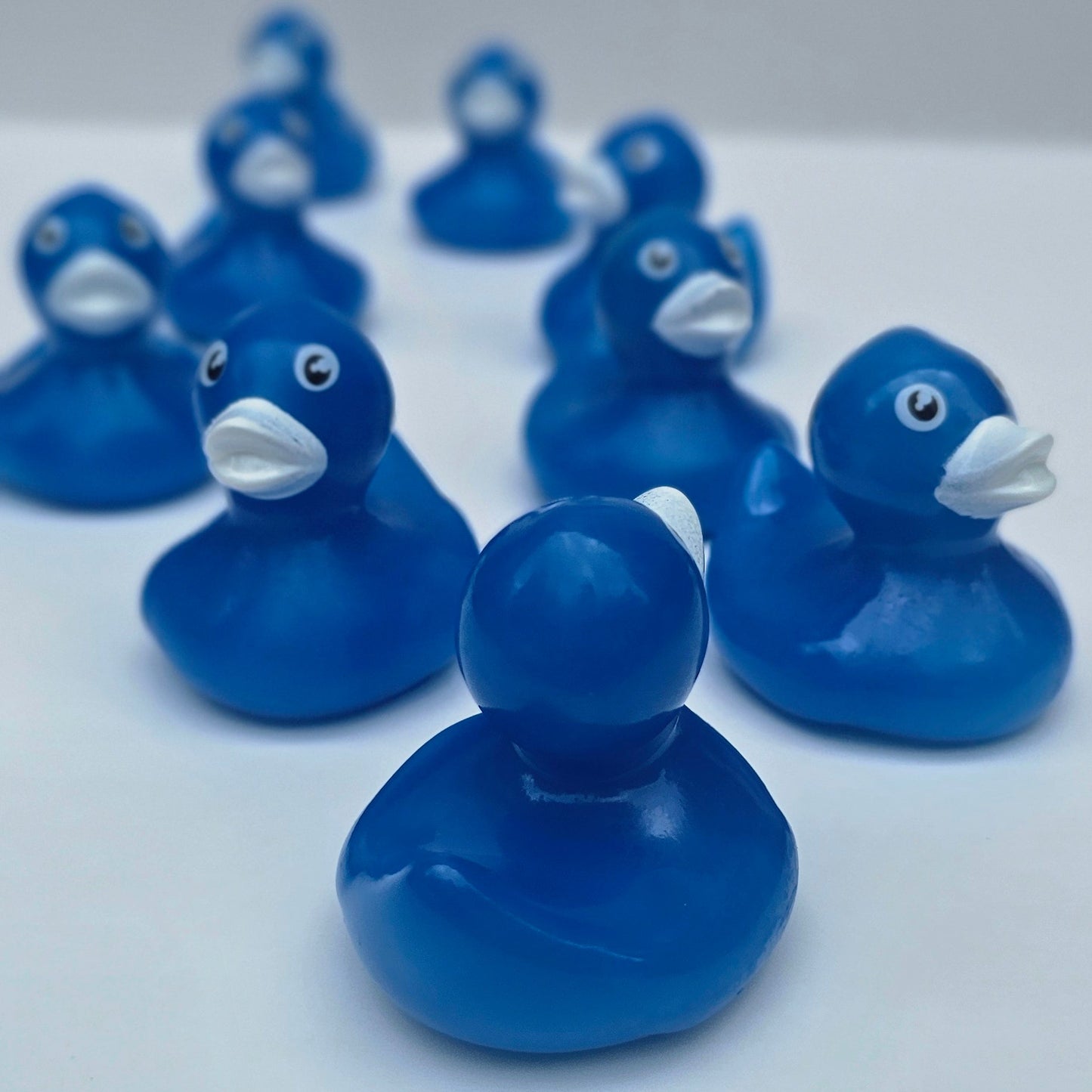 2” Fluorescent Ducks Neon Blue