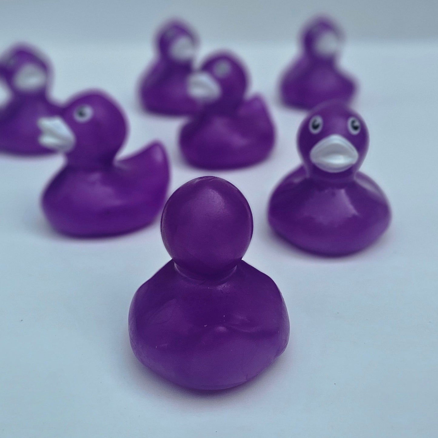 2” Fluorescent Ducks Neon Purple